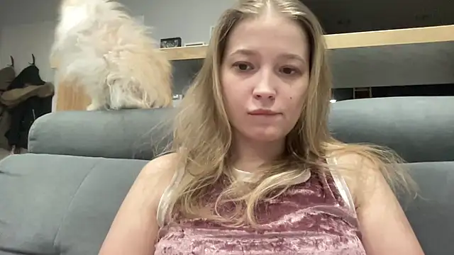 CharmingSarah online show from February 24, 5:42 pm