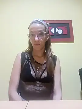 Snapshot of lolisex91 chatting on April 15, 11:38 pm lolisex91 online show from April 15, 11:38 pm