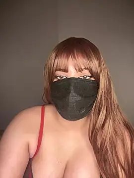 Snapshot of Amber-Queen chatting on January 3, 11:44 pm Amber-Queen online show from January 3, 11:44 pm