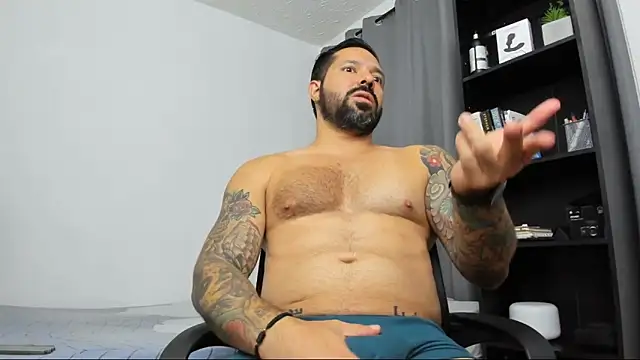 Pierre Vidal online show from March 11, 1:37 am