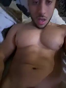 pimentfort77 online show from December 17, 10:43 pm