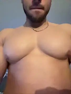 pimentfort77 online show from February 10, 11:42 pm