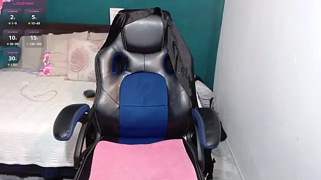 scaelettdubois online show from March 7, 2:36 am