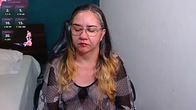 scaelettdubois online show from November 30, 2:26 am