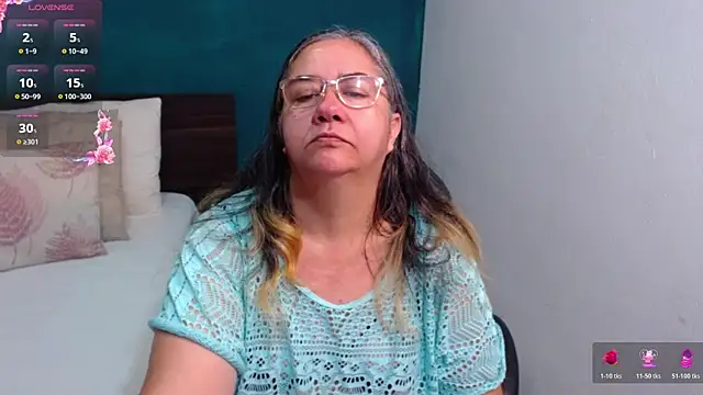 scaelettdubois online show from February 16, 12:45 pm