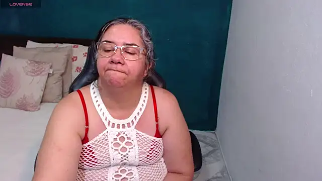 scaelettdubois online show from March 7, 12:40 am