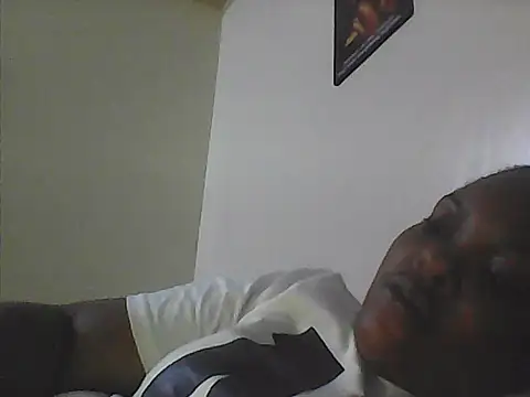 Naughty Laurah online show from December 2, 4:24 pm