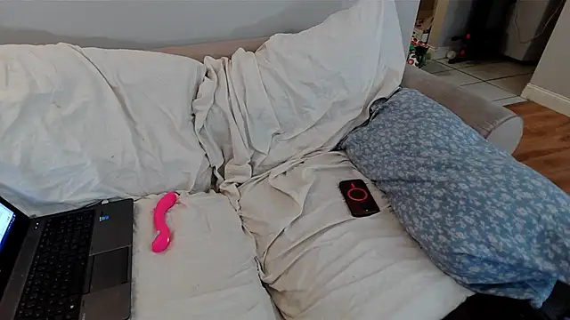 EmoDream1998 online show from February 7, 6:34 pm