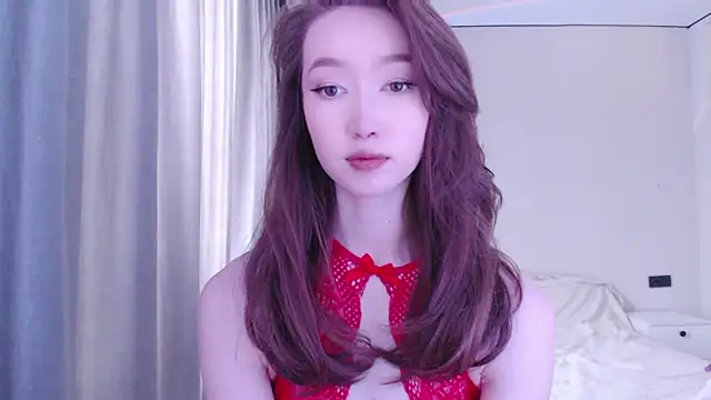 Snapshot of _luna_022 chatting on December 21, 8:28 am luna 022 online show from December 21, 8:28 am