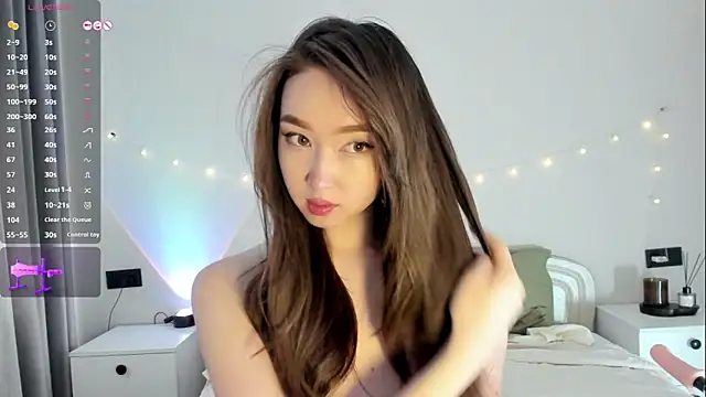 Snapshot of _luna_022 chatting on September 15, 4:23 am luna 022 online show from September 15, 4:23 am