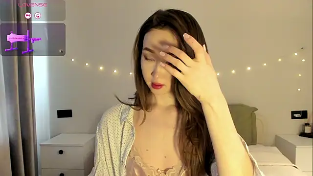 Snapshot of _luna_022 chatting on November 14, 5:06 am luna 022 online show from November 14, 5:06 am