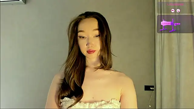 Snapshot of _luna_022 chatting on February 22, 1:31 pm luna 022 online show from February 22, 1:31 pm