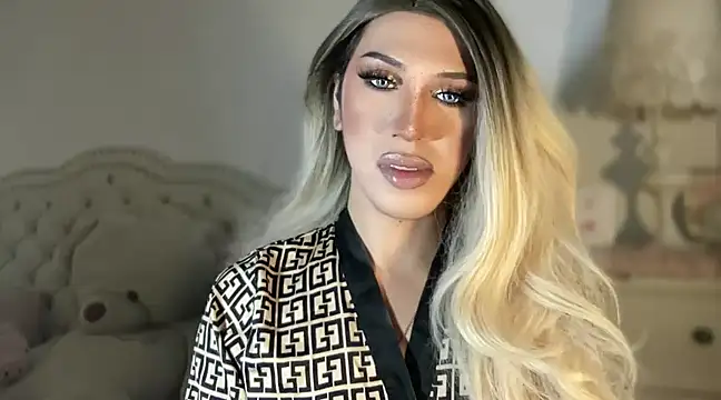 Ts glamxxxx online show from March 5, 3:40 am