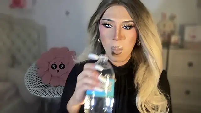 Ts glamxxxx online show from October 4, 12:19 am