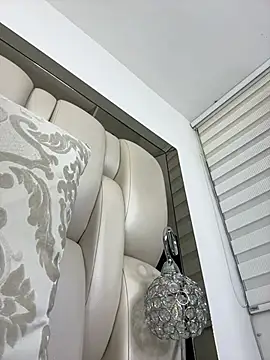 ALISSON FOXXX1 online show from February 4, 10:47 pm