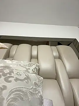 ALISSON FOXXX1 online show from February 8, 10:57 pm