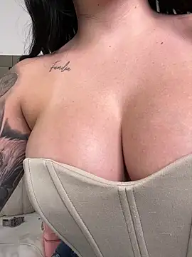 ALISSON FOXXX1 online show from February 13, 10:50 pm