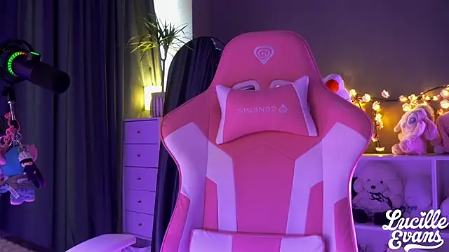 lucille evans online show from April 27, 4:21 am