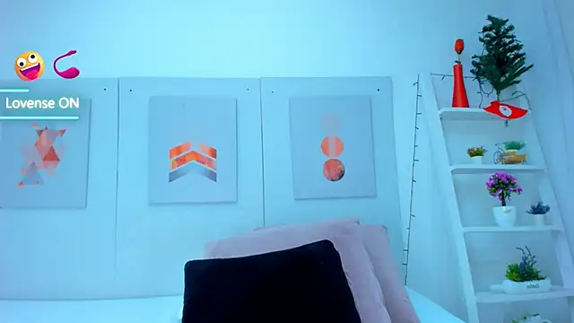 AlessiaMarcu- online show from December 2, 11:01 am