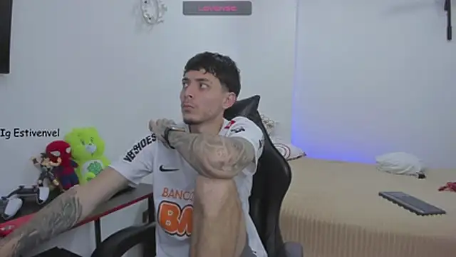 steve latin online show from February 26, 10:42 pm