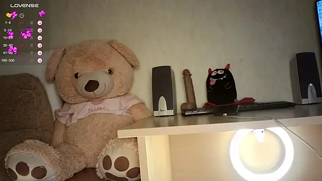 hrejsemnou online show from December 13, 1:55 pm