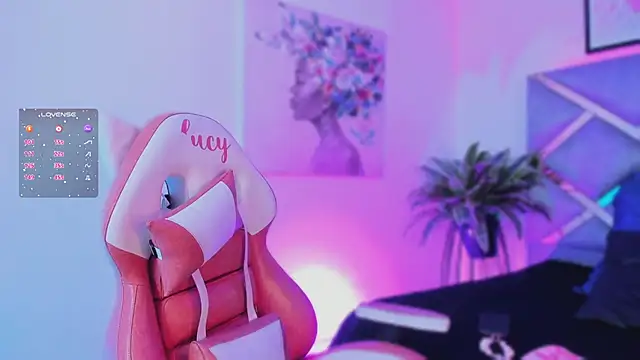 lucy neil online show from November 16, 2:39 am