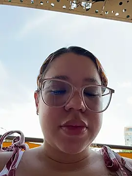 Snapshot of Lucyklein2022 chatting on June 10, 6:07 pm Lucyklein2022 online show from June 10, 6:07 pm