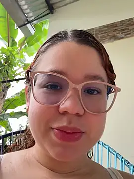 Snapshot of Lucyklein2022 chatting on June 12, 3:00 pm Lucyklein2022 online show from June 12, 3:00 pm