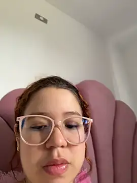 Snapshot of Lucyklein2022 chatting on July 12, 3:47 pm Lucyklein2022 online show from July 12, 3:47 pm