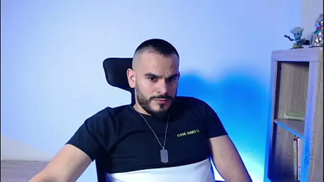 Snapshot of cowboyht chatting on February 23, 3:42 pm cowboyht online show from February 23, 3:42 pm