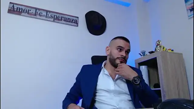 Snapshot of cowboyht chatting on February 24, 3:48 am cowboyht online show from February 24, 3:48 am