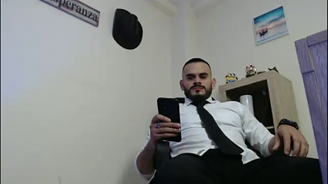 Snapshot of cowboyht chatting on March 2, 6:14 am cowboyht online show from March 2, 6:14 am