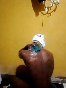 Snapshot of LULE37587001 chatting on November 26, 6:42 pm LULE37587001 online show from November 26, 6:42 pm