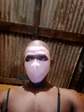 LULE37587001 online show from January 15, 7:39 pm