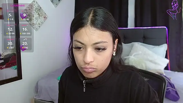 vaness weet online show from January 25, 8:00 pm