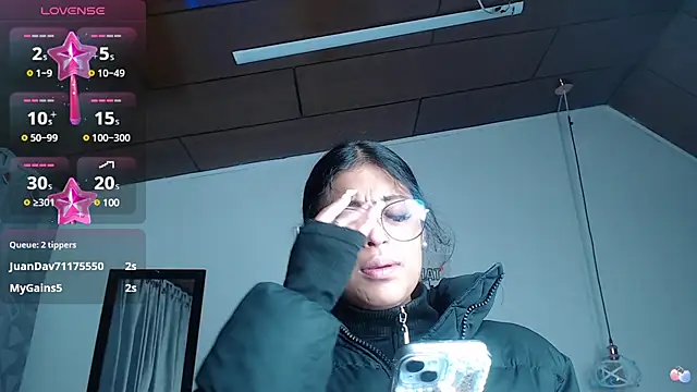 vaness weet online show from March 12, 2:30 am