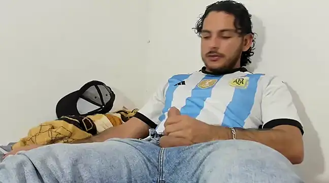 tuyo1995 online show from March 18, 12:27 am