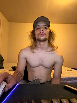 trippyski online show from October 31, 6:25 am