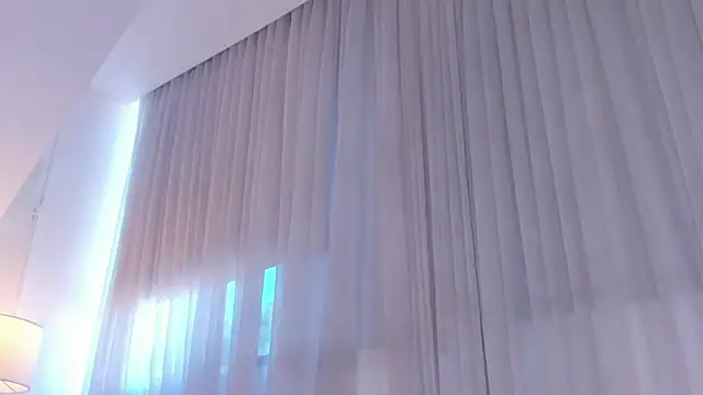 Snapshot of Emma_Torres__ chatting on July 10, 12:41 pm Emma Torres online show from July 10, 12:41 pm