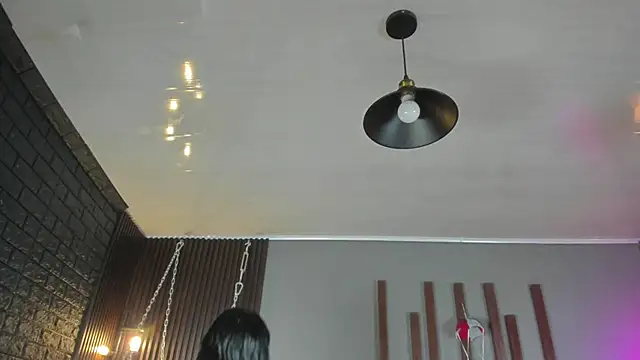 annie barozzi online show from December 2, 1:28 pm