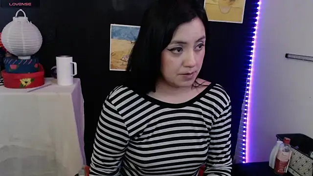 AbsentaVert online show from November 7, 5:02 pm