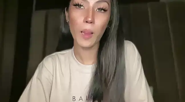 Snapshot of Bella_Gordon chatting on January 22, 1:32 pm Bella Gordon online show from January 22, 1:32 pm