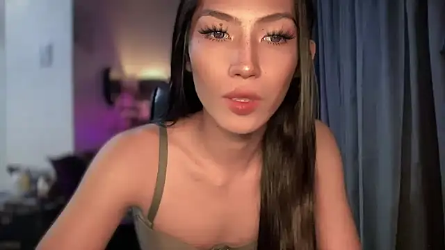 Snapshot of Bella_Gordon chatting on October 14, 7:36 pm Bella Gordon online show from October 14, 7:36 pm