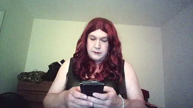 Snapshot of LyssaDragonshadow chatting on April 10, 11:42 pm LyssaDragonshadow online show from April 10, 11:42 pm