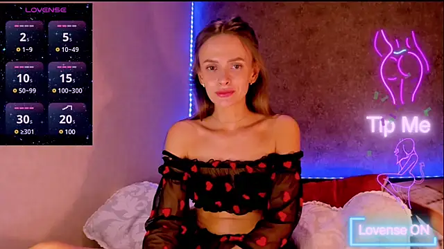 madina taher online show from March 10, 7:32 am