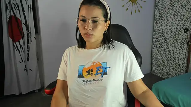 caylinhot7 online show from October 5, 5:06 am