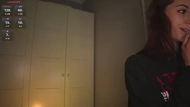 -JuicyMolly- online show from March 15, 4:02 pm