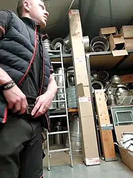 Snapshot of Xcoquinx chatting on February 21, 1:00 pm Xcoquinx online show from February 21, 1:00 pm