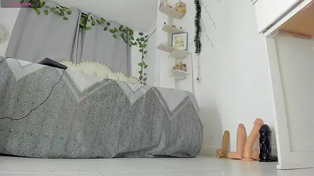 khalyn jenner online show from February 16, 1:03 am