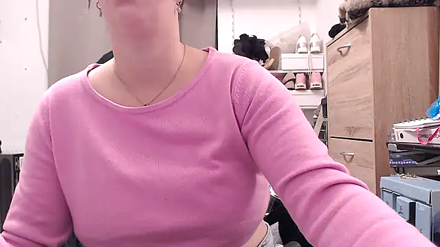 Snapshot of Amai_Live chatting on November 7, 8:03 am Amai Live online show from November 7, 8:03 am